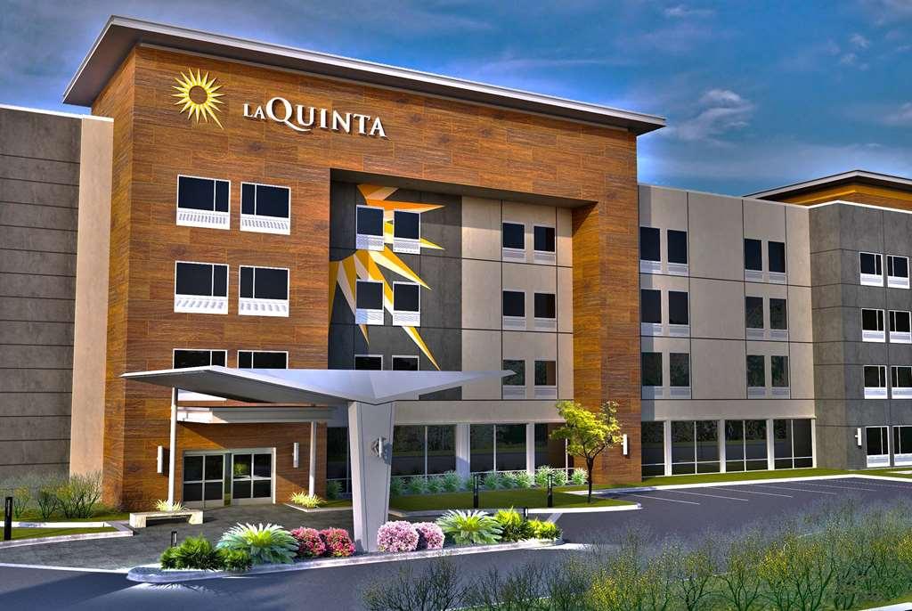La Quinta Inn & Suites By Wyndham レイク・ジョージ エクステリア 写真