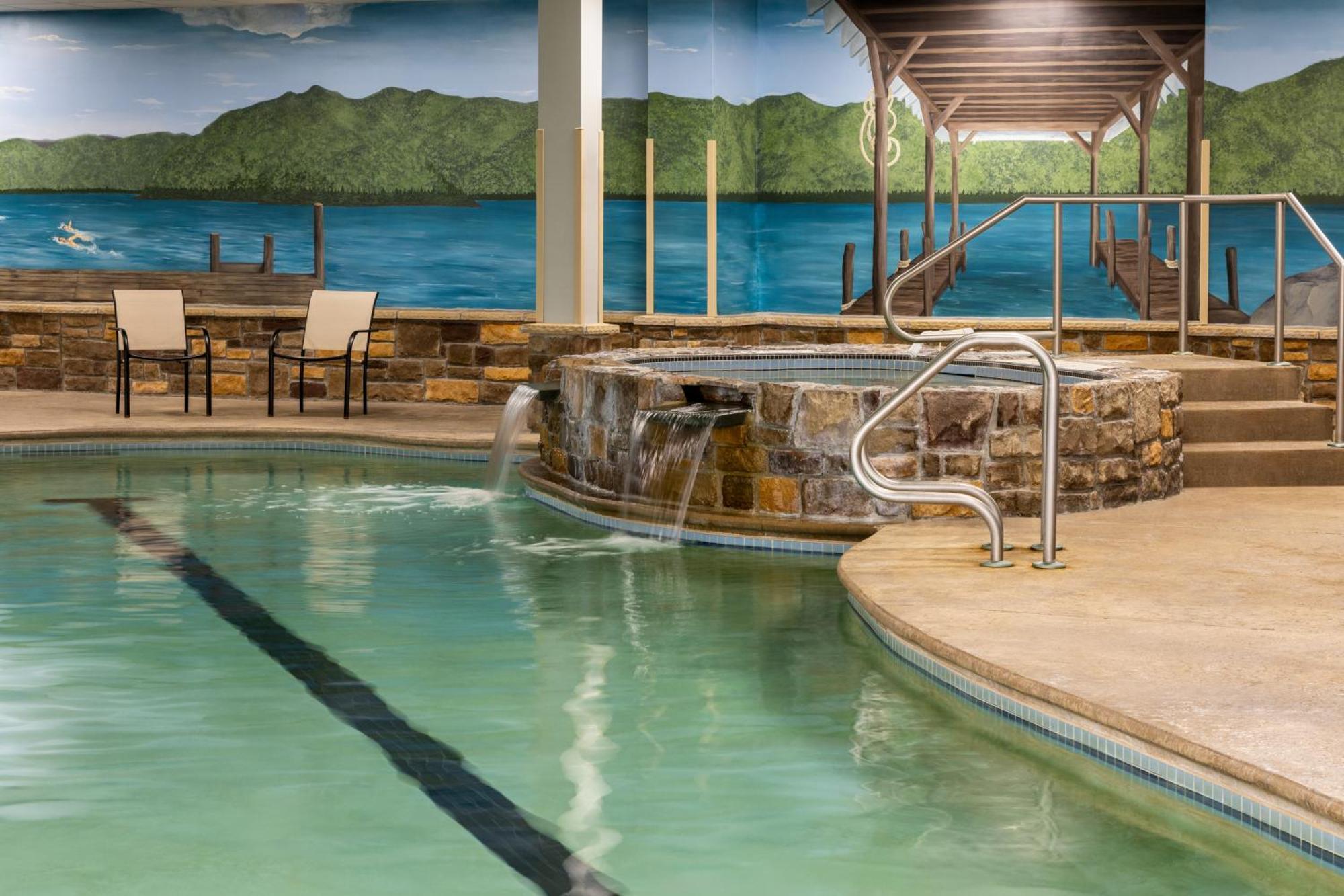 La Quinta Inn & Suites By Wyndham レイク・ジョージ エクステリア 写真