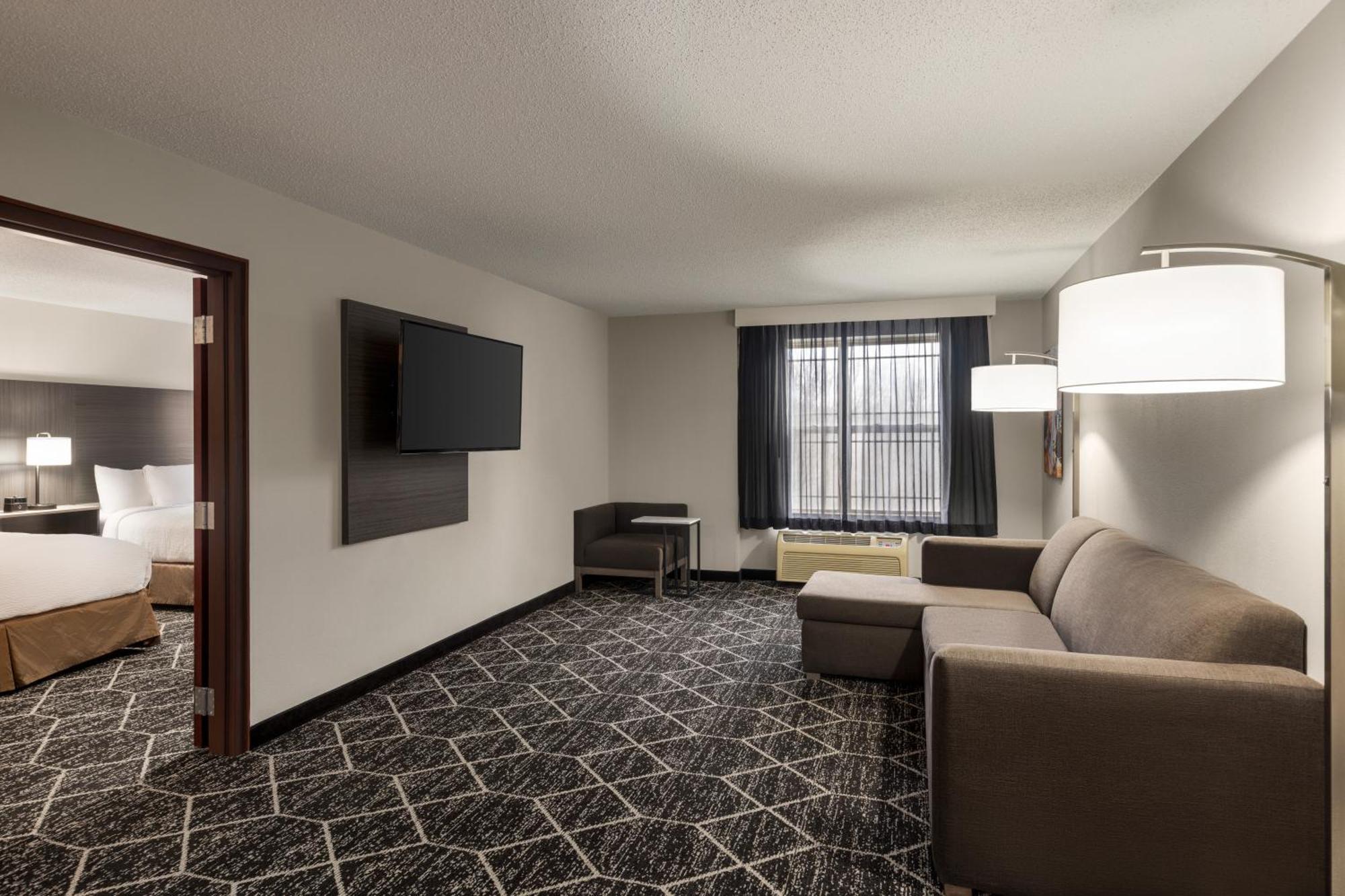 La Quinta Inn & Suites By Wyndham レイク・ジョージ エクステリア 写真