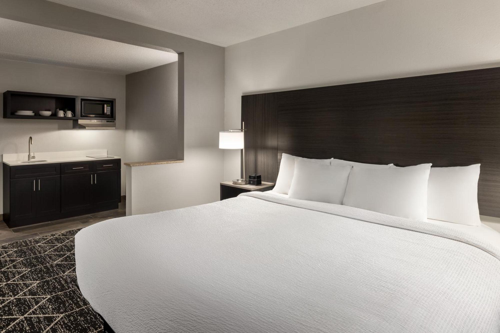 La Quinta Inn & Suites By Wyndham レイク・ジョージ エクステリア 写真
