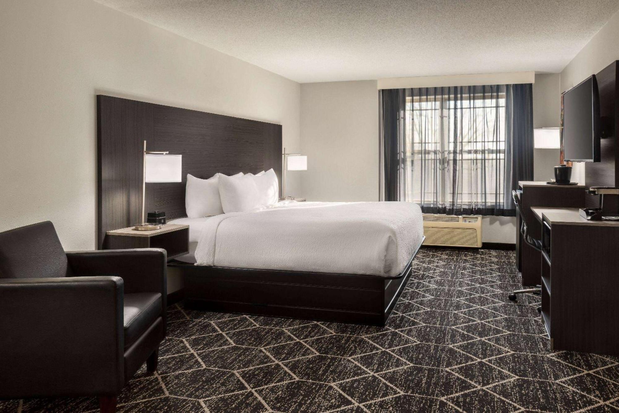 La Quinta Inn & Suites By Wyndham レイク・ジョージ エクステリア 写真