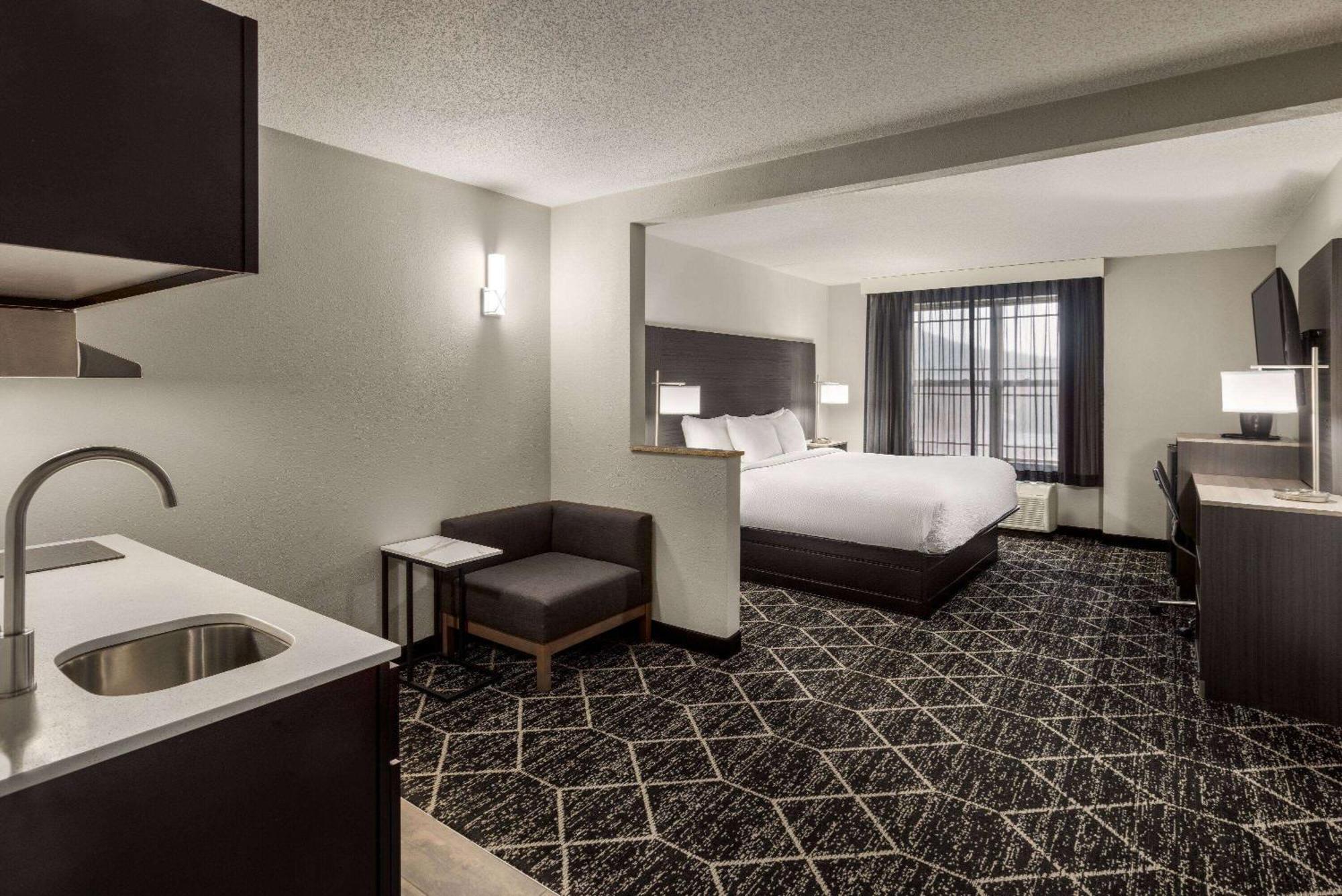La Quinta Inn & Suites By Wyndham レイク・ジョージ エクステリア 写真