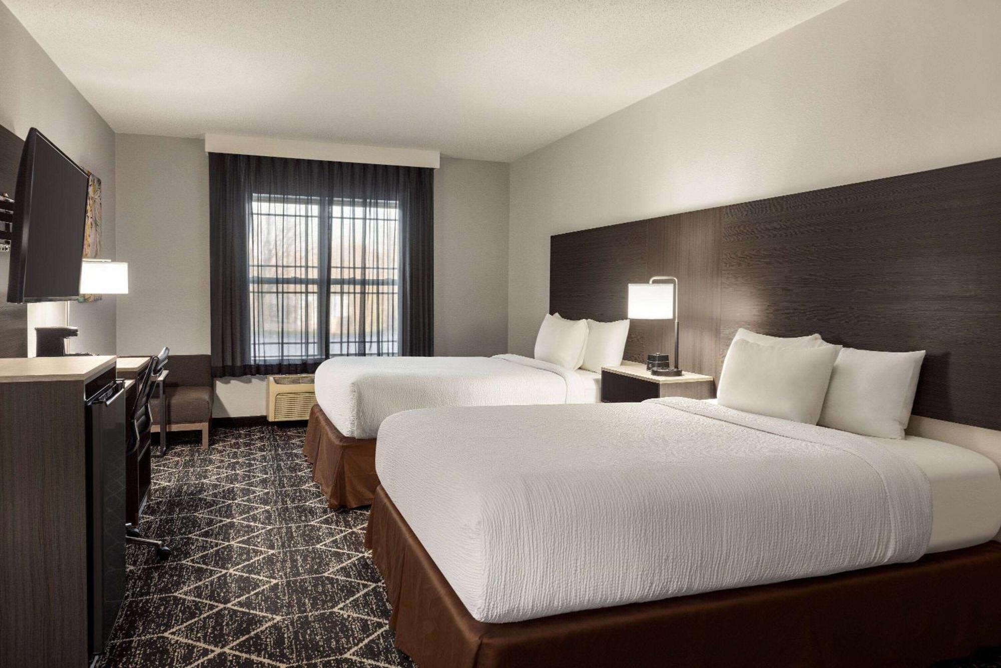 La Quinta Inn & Suites By Wyndham レイク・ジョージ エクステリア 写真